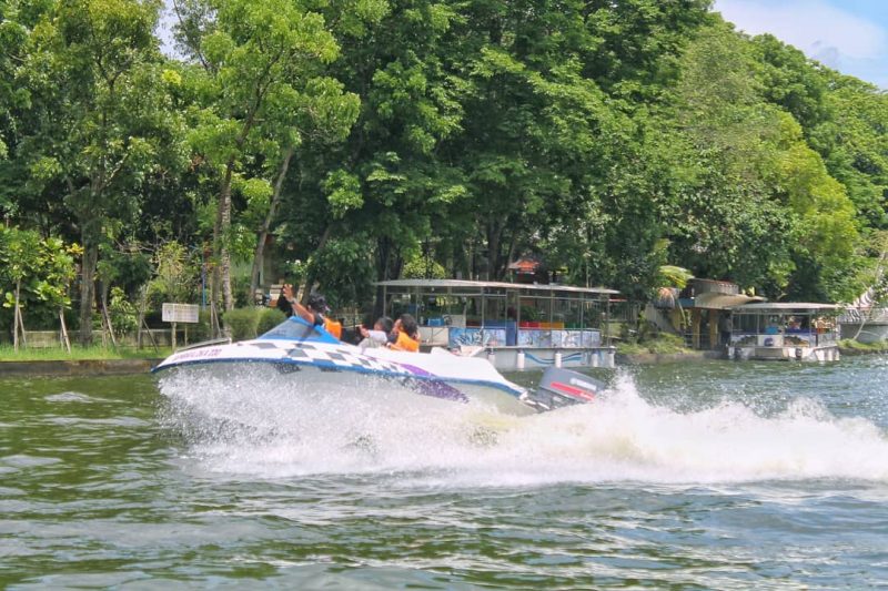 Gembira Loka Speedboat