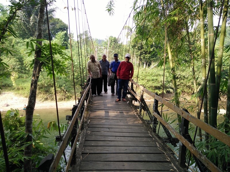 Jembatan Yang Akan Membawamu Menuju Bukit Langara