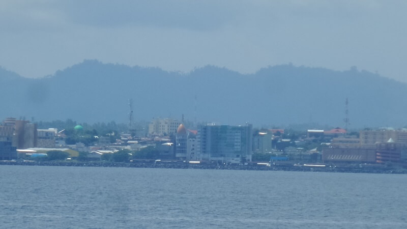 Lokasi Pantai Malalayang Dekat Pusat kota Manado