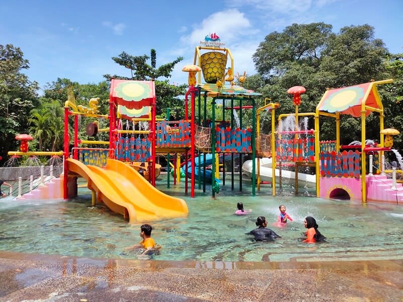 Kolam Anak di Bugis Waterpark