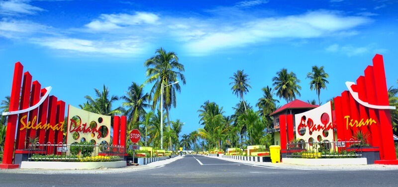 Gerbang Pantai Tiram