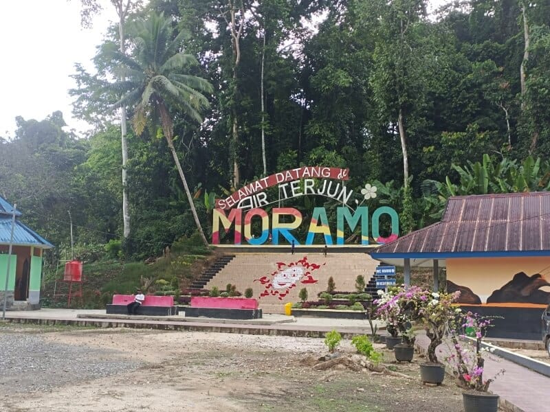 Lokasi Air Terjun Moramo