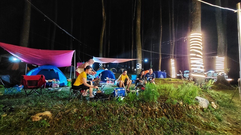 tempat camping hits di kendal
