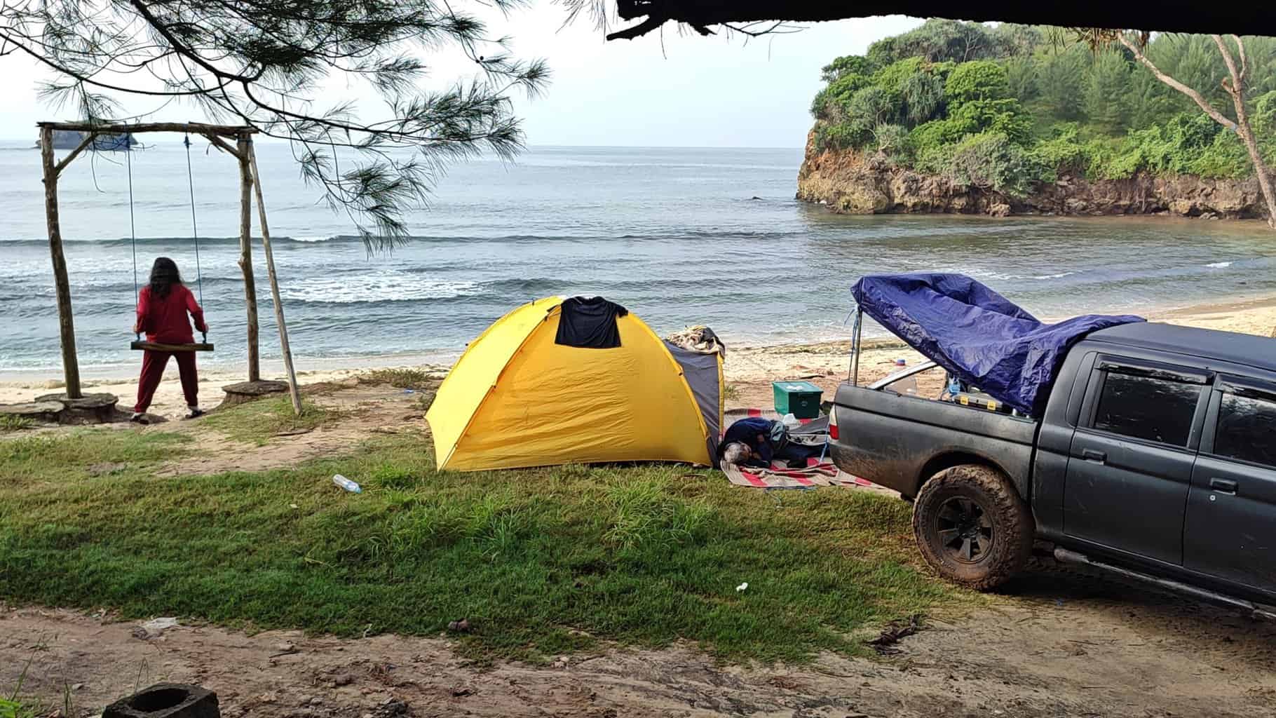 camping di pantai peh pulo