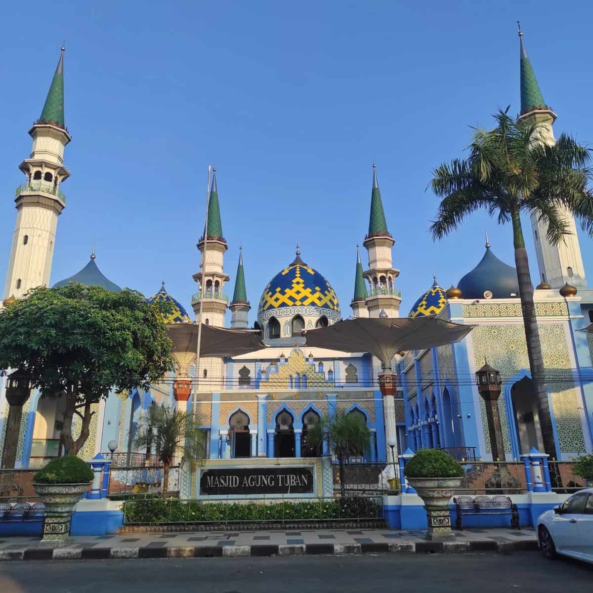 foto masjid agung tuban