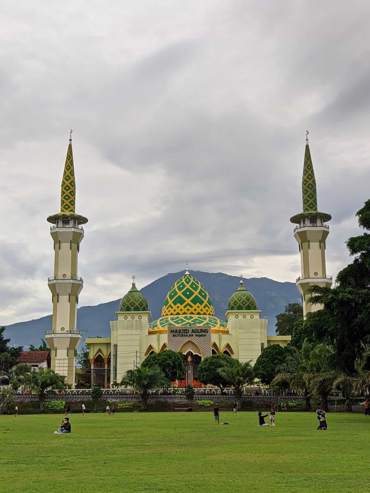 masjid agung baitussalam magetan