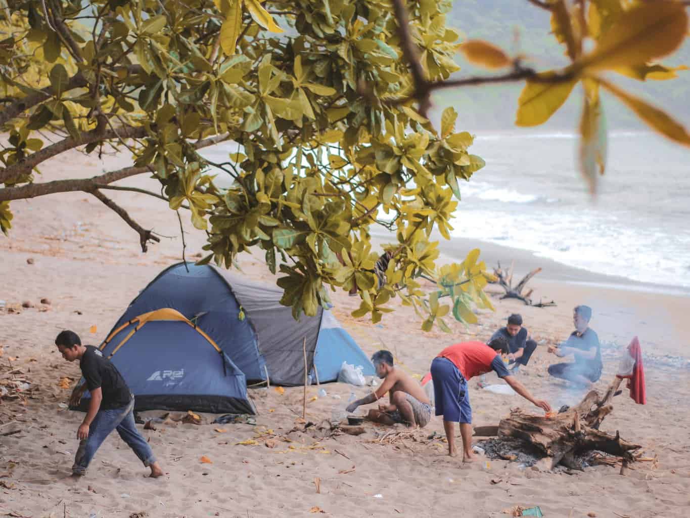 camping di pantai nanggelan
