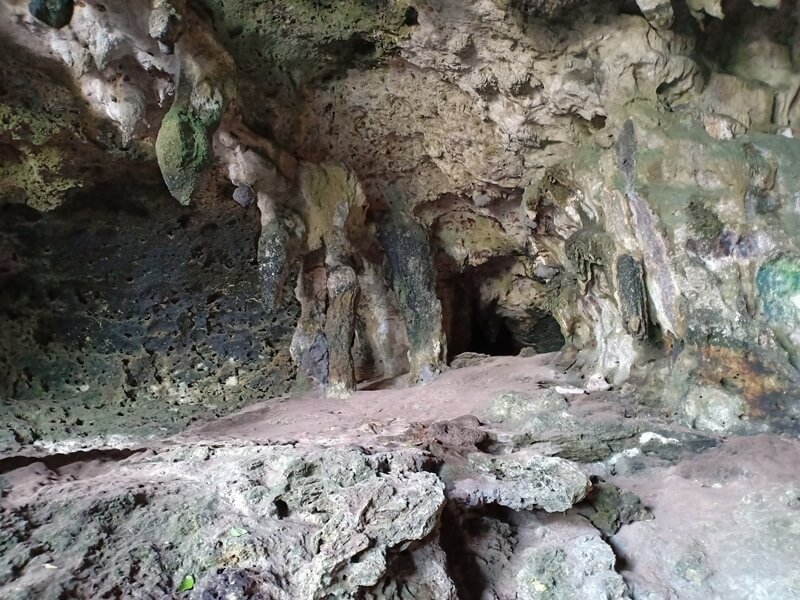gua di cagar alam pangandaran