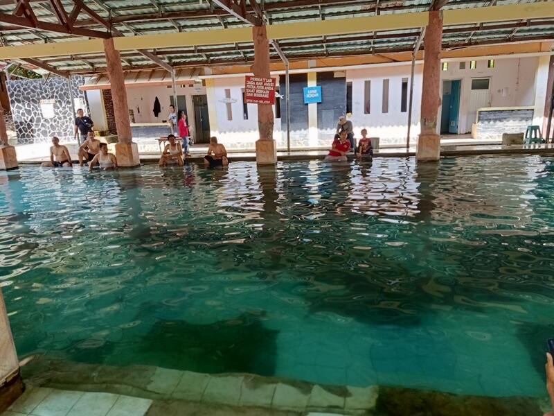 kolam renang